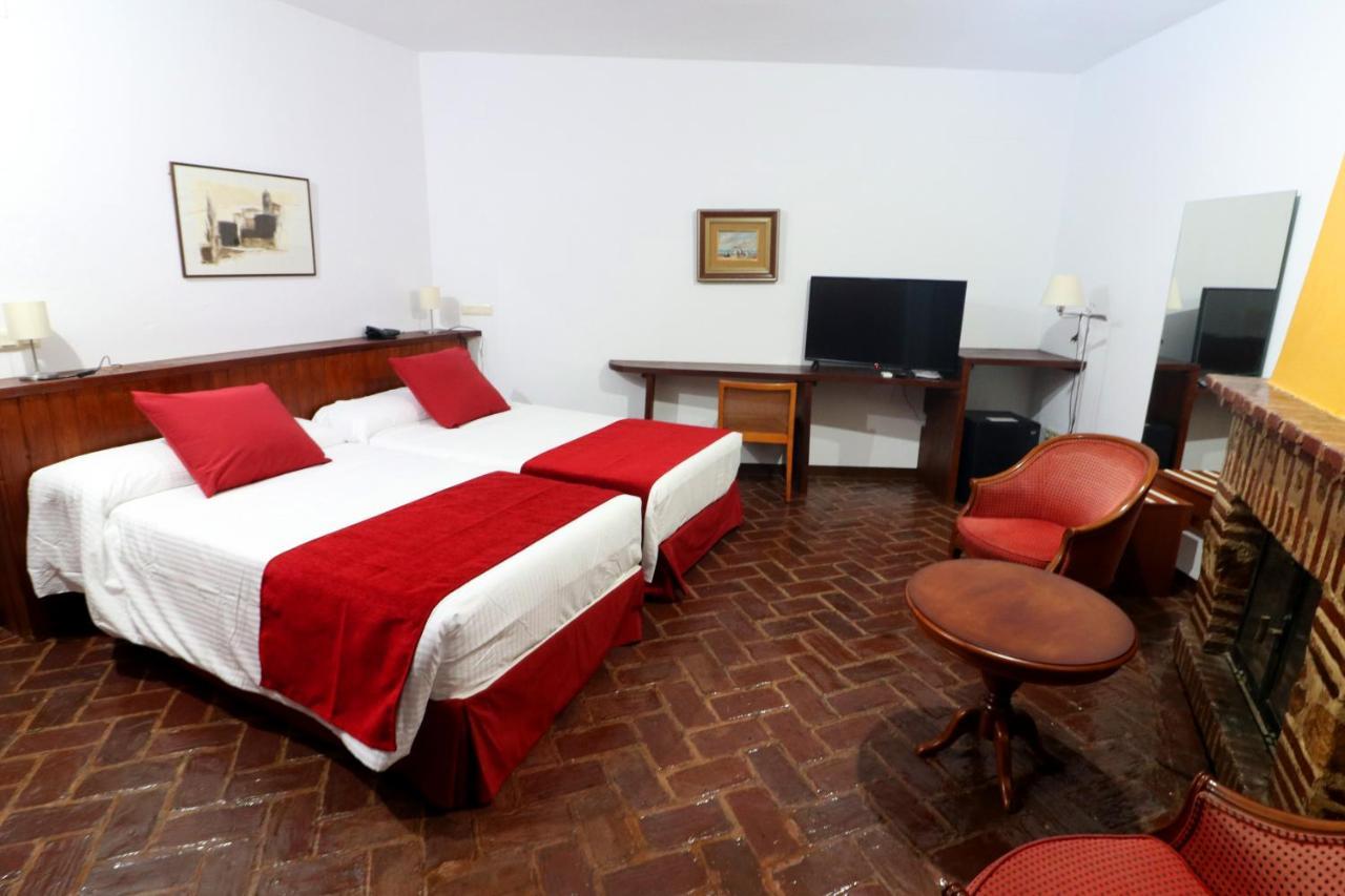 Hotel Monasterio De Rocamador Almendral Екстер'єр фото