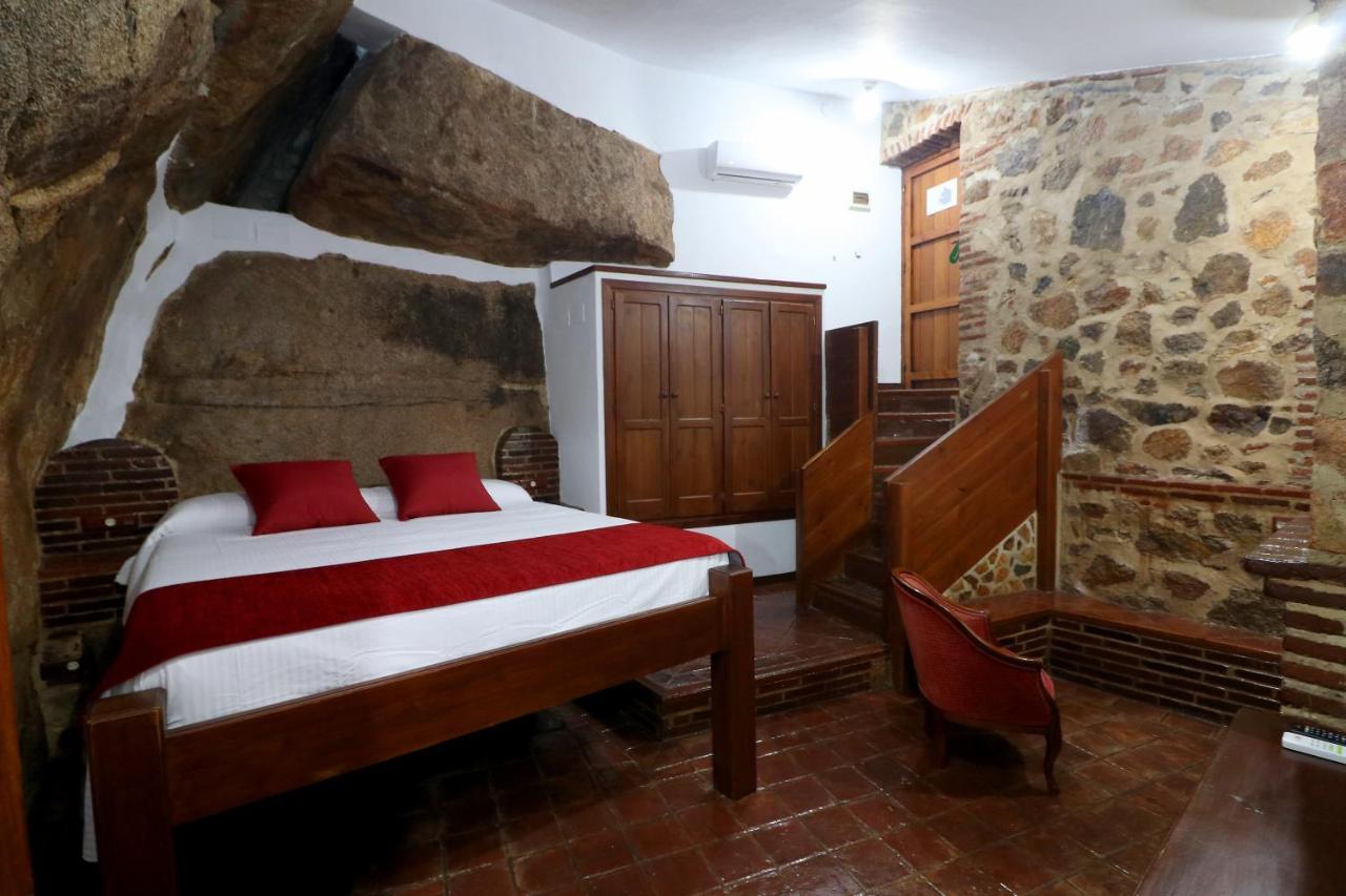 Hotel Monasterio De Rocamador Almendral Екстер'єр фото